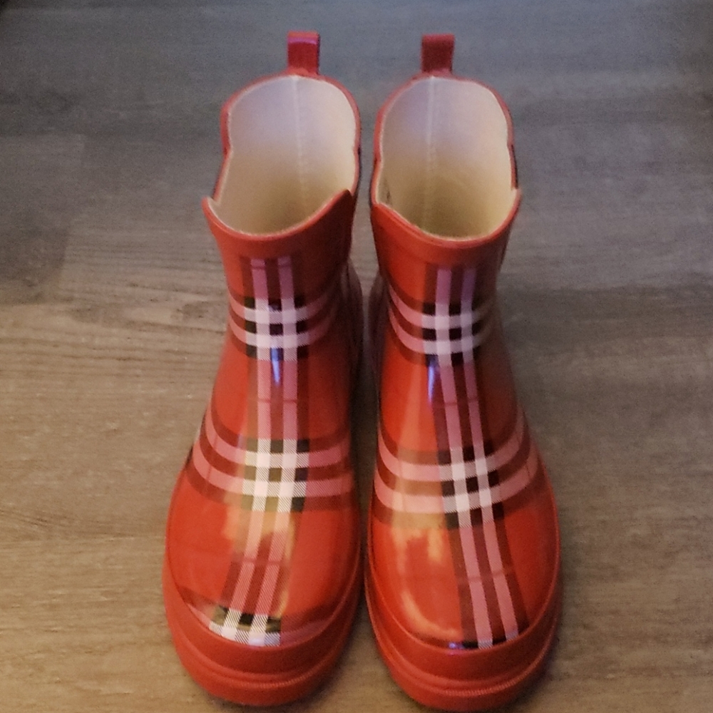Rainboots